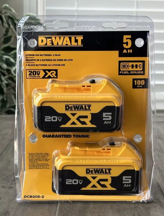 Акумуляторна батарея DEWALT DCB205 (DCB184) Li-Ion 5Ah 18/20V MAX XR