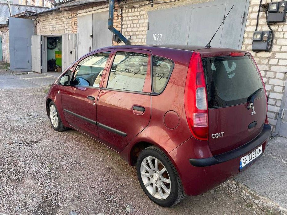 Mitsubishi Colt 2005