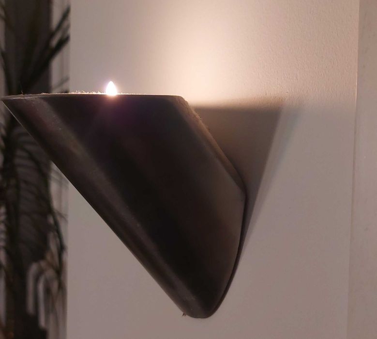 Metalowy kinkiet na t-light, stal szczotkowana