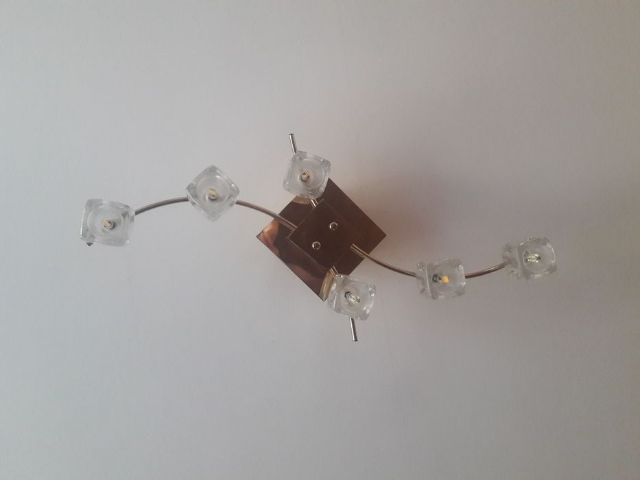 Продам люстру с led-лампами