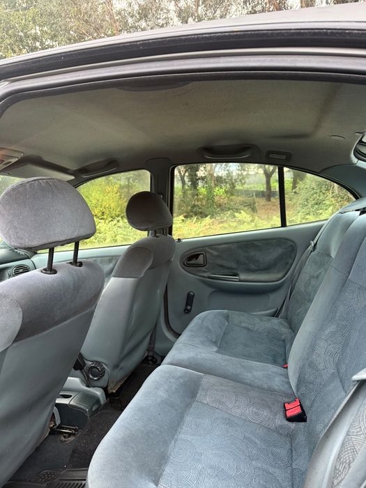 Renault Megane 1.6 8v