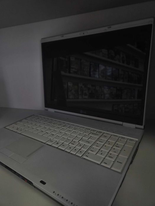 laptop LG LGE50 + zasilacz