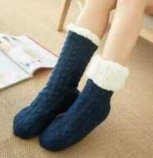 Duży zimowy sweter-koc