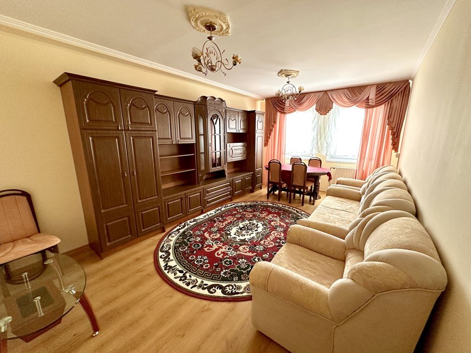 Здається в оренду 3-кімнатна квартира м. Стрий