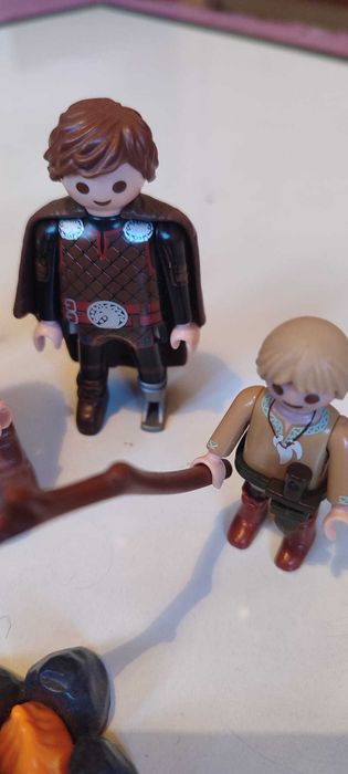 Playmobil Vikings Astrid e Dragão, e outros