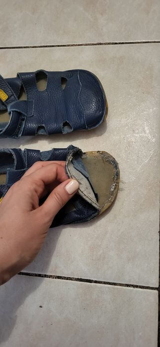 Skórzane sandały papcie dziecięce Tikki rozmiar 31