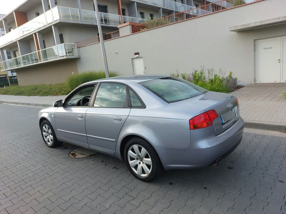 Audi a4 B7 1.6 8v