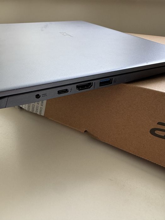 Acer Swift 3 | i7 11gen | 8GB RAM | 1TB SSD | Stan bardzo dobry