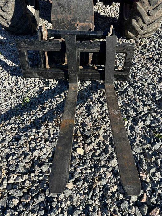 Палетні вила на телескопічні навантажувачі Manitou JCB