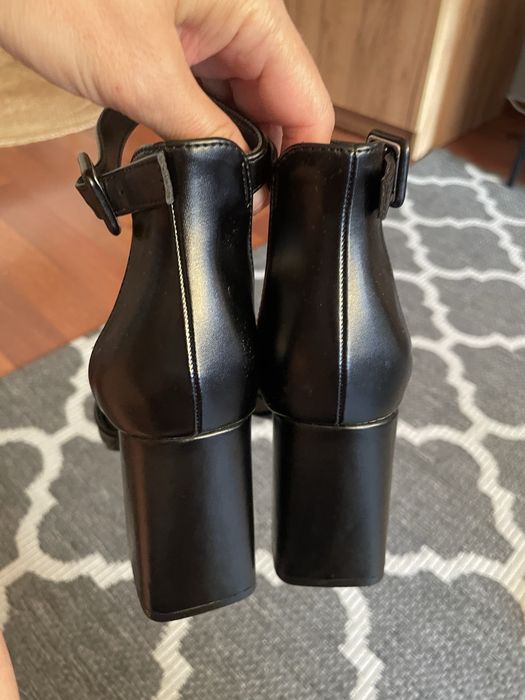 Buty damskie rozm.37
