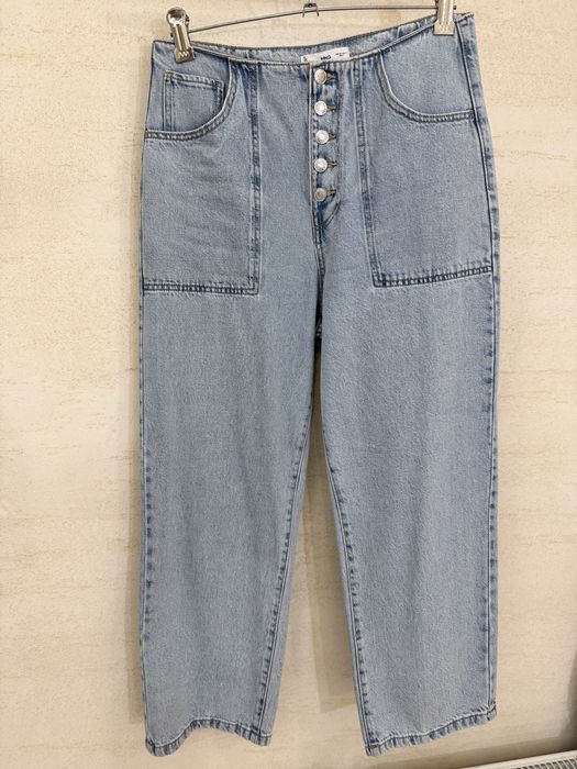 Джинсы голубые манго