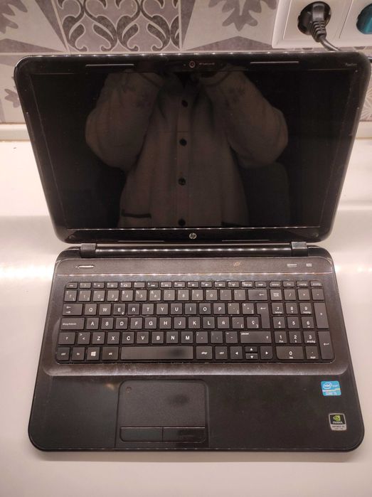 Portátil HP Pavilion 15 - Peças/Reparação