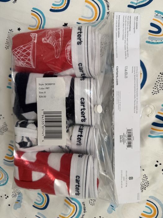 Труси Carters 8 років