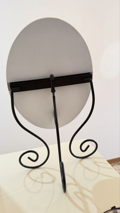 Espelho oval reclinavel