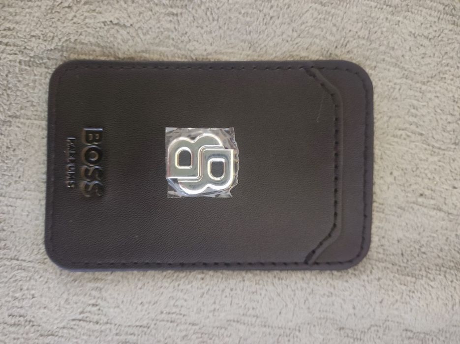 Nowe etui na karty podrozne hugo boss