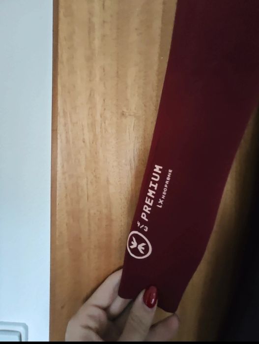 Fato De Surf Mulher Premium 4/3 Zipperless Bordeaux e preto