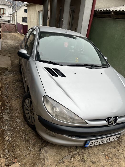 Peugeor 206 1.4 бензин Автомат гідравліка