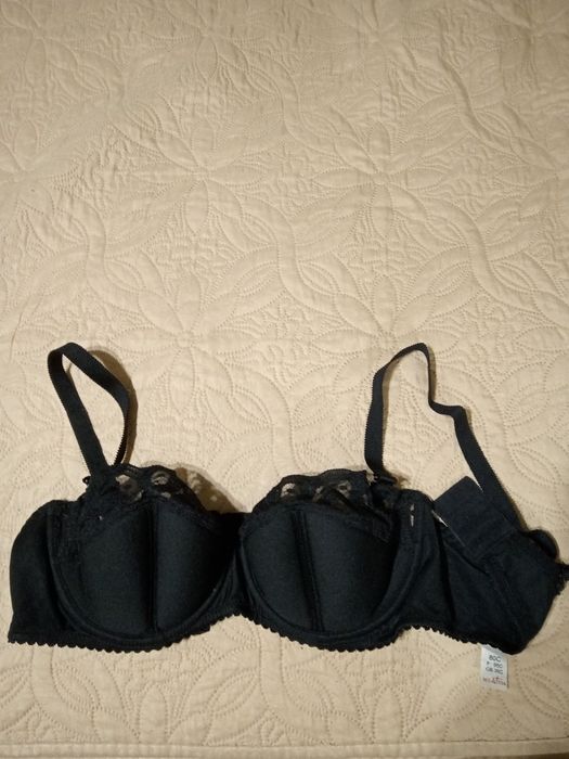 Бюст Балконет  Міловіца