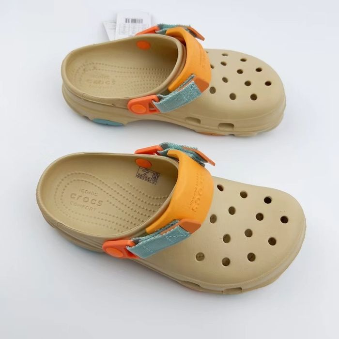 Crocs All-Terrain Clog з ременем Turbo - універсальні сабо від 36до 41