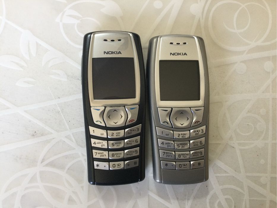 Nokia 6610i и Nokia 6610.