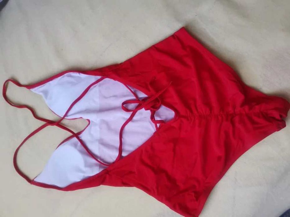 SinSay Новий червоний закритий купальник бікіні яскравий красный