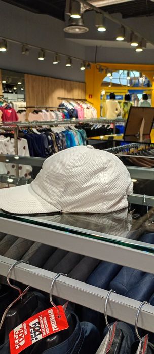 Czapka bejsbolówka firmy yonex