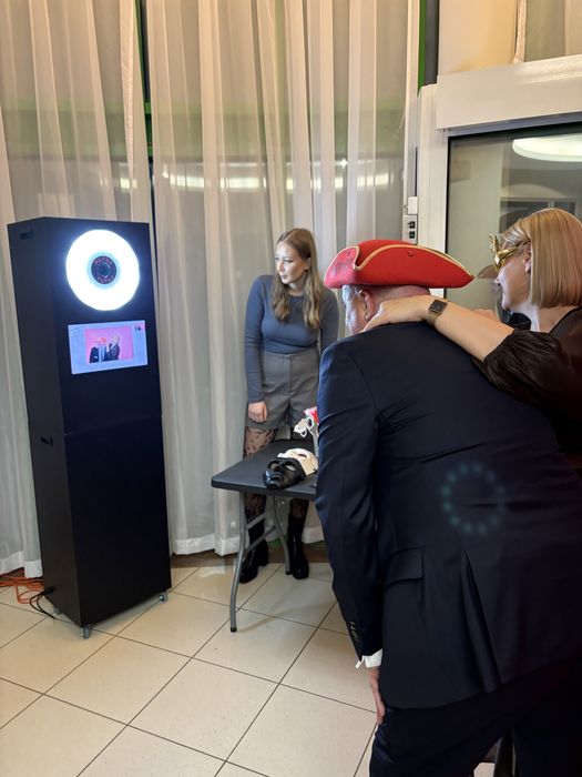 Fotobudka KLASYCZNA | Napis LOVE | wynajem na imprezę Kalisz i okolice