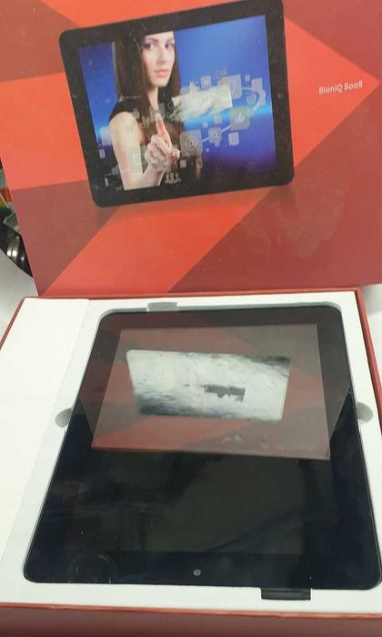 Tablet BioniQ 8008