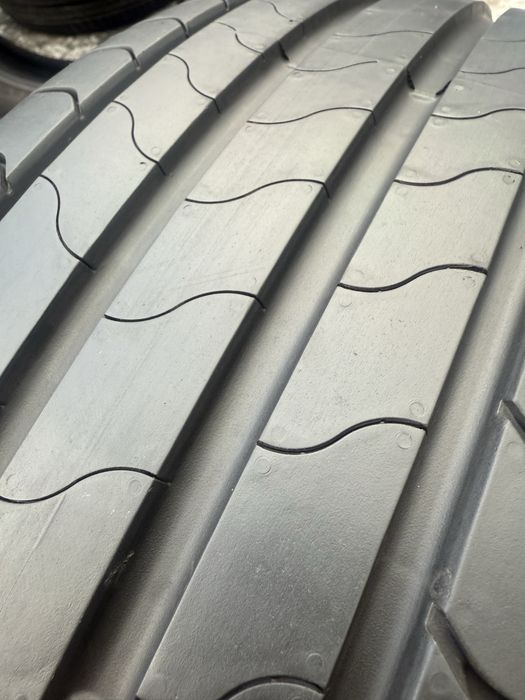 Шини 225/55R18-4шт Bridgestone