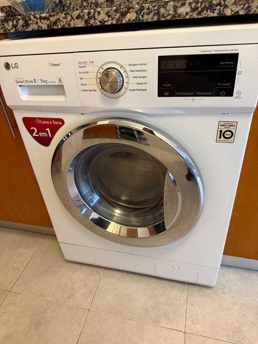 Maquina de lavar e secar Lg em perfeito funcionamento