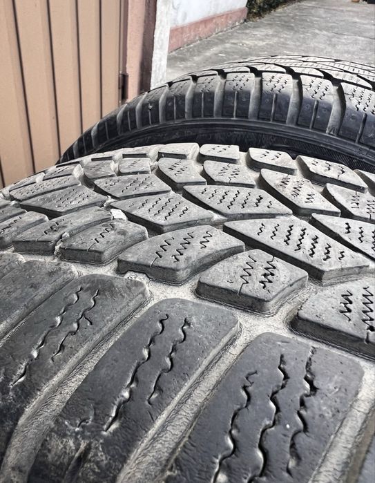 Opony zimowe r17 225/50