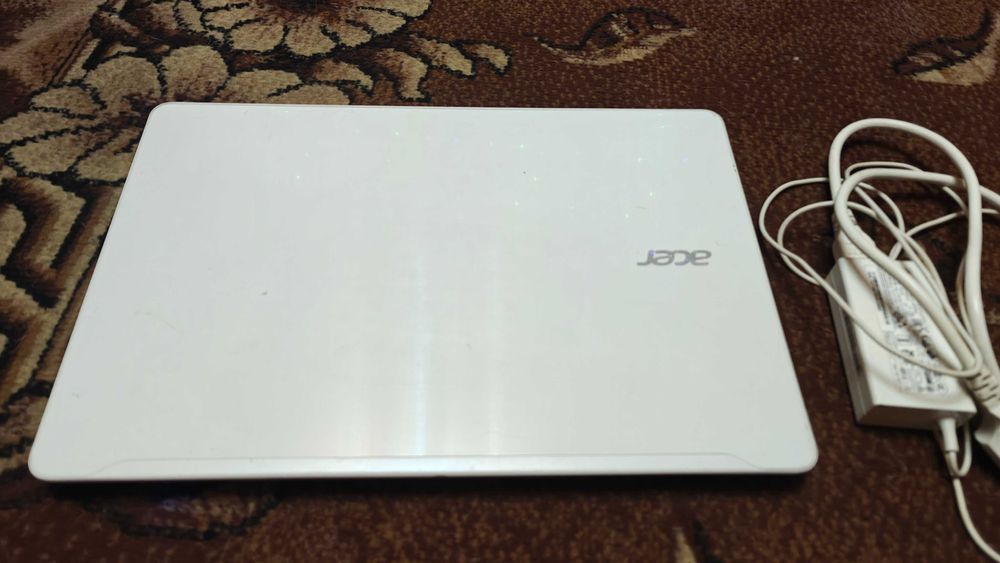 Laptop Acer i5 7th/8GB DDR4/Nvidia 940MX/SSD+HDD/ Biały