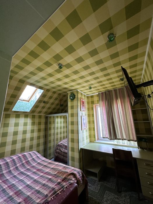 Будинок з басейном у Київській області подобово від господарів