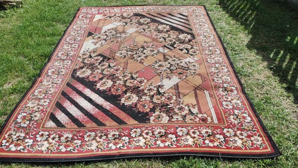 Dywan 2.6 x 1.8 m