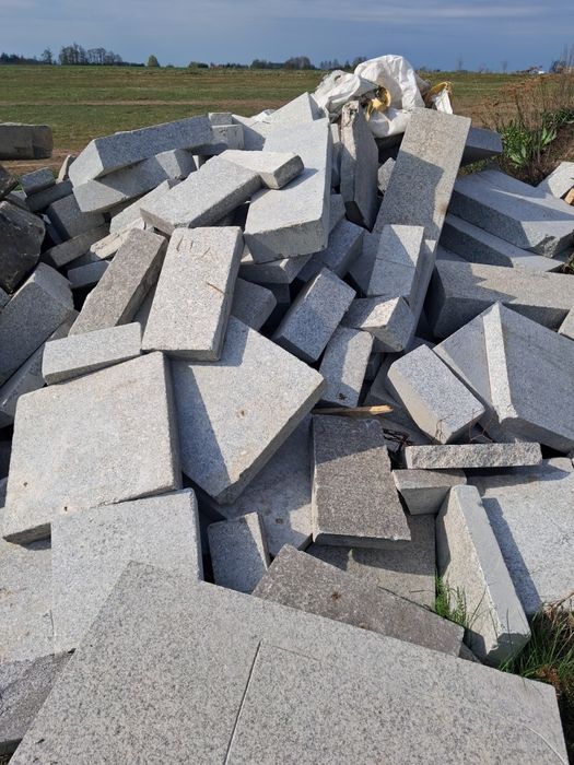 Granit odpadowy.