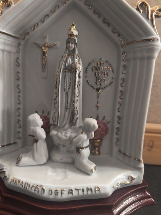 Pastorinhos de Fátima com Nossa Senhora