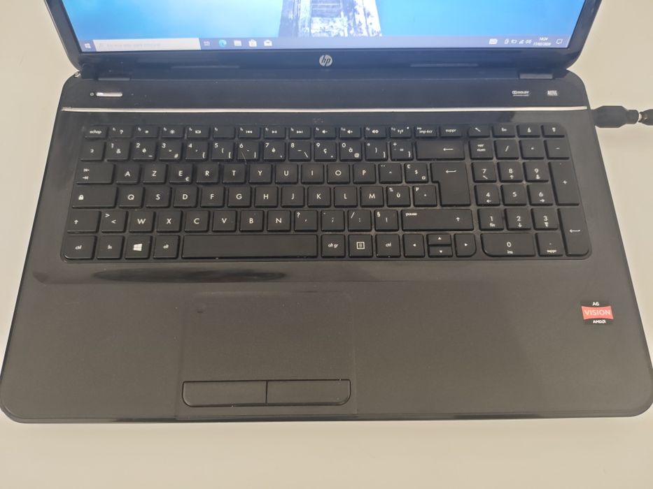 Portátil HP WIN10 pro