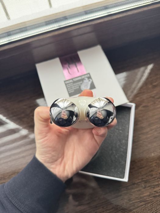 Мікрострумовий апарат для обличчя,шиї,для ліфтингу,моделювання обличчя