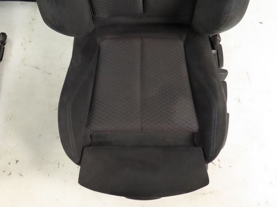 Interior Desportivo M Em Alcântara Seminovo/ Original Bmw 1 (F20)