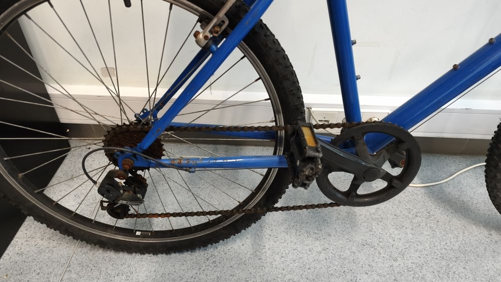 Bicicleta azul roda 26'