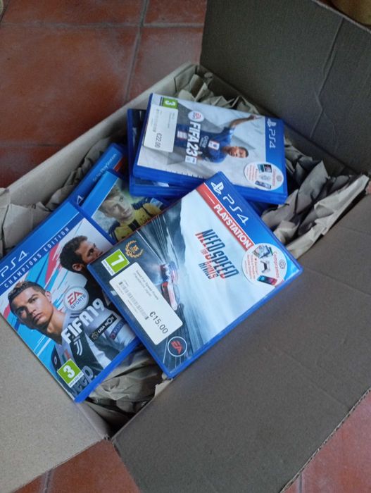 Colecção de 12 jogos PS4