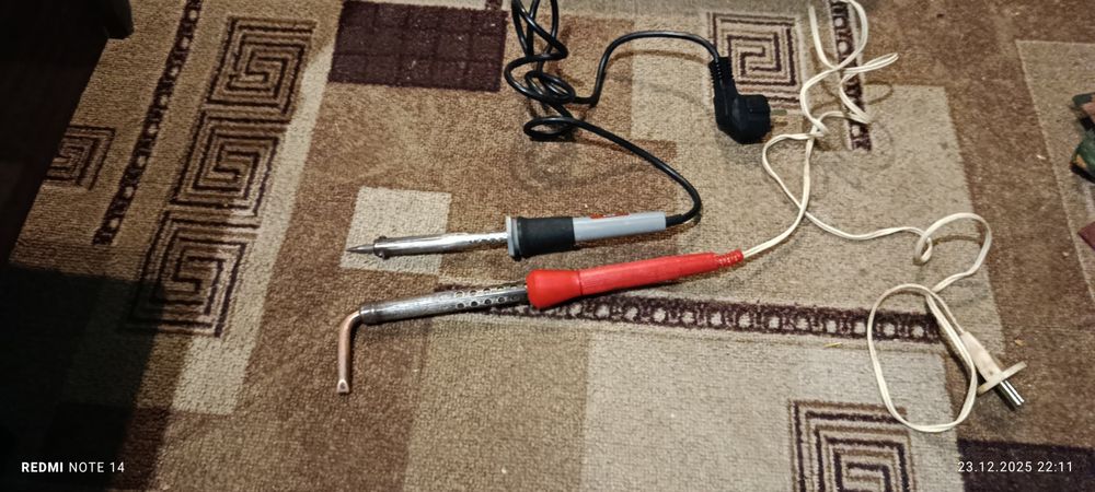 Продам 2 паяльника.