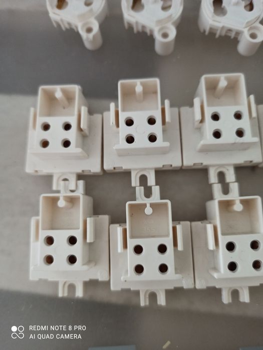 Porta-arrancadores + arrancadores + suportes lâmpadas