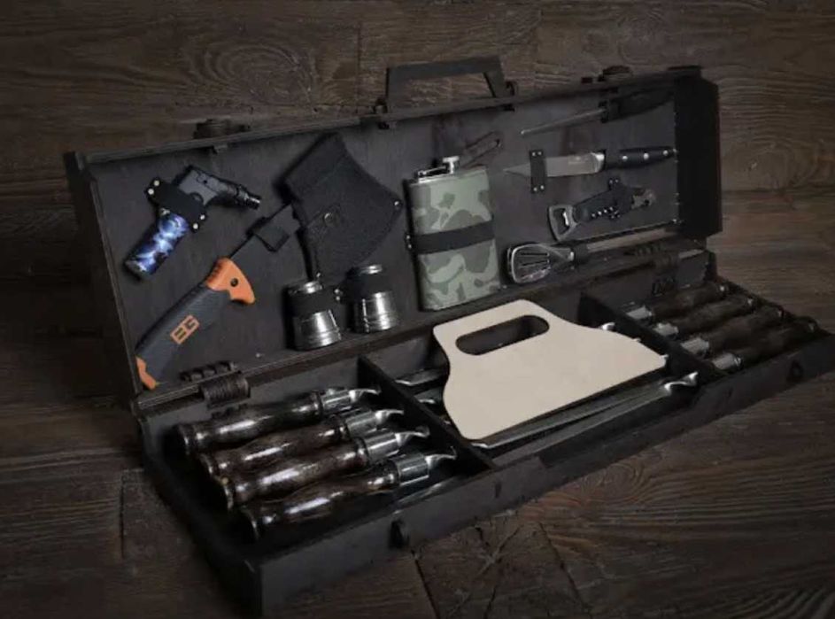 Ідеальний на подарунок набір шампурів в кейсі з можливістю гравіювання