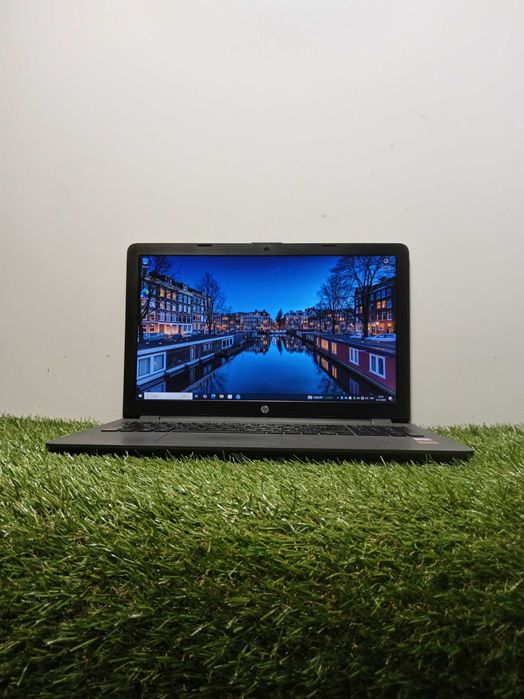 Ноутбук HP (i5-7gen/16 DDR4/240 SSD/Radeon 2 ГБ) 15.6"  Акб 79%!