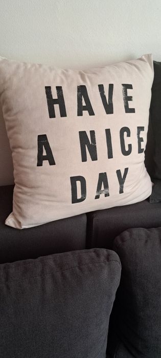 2x poszewka na poduszkę H&M, napisy/tekst.