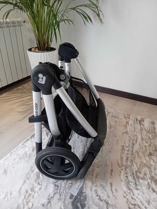 Carrinho de bebé Maxi-Cose Adorra
