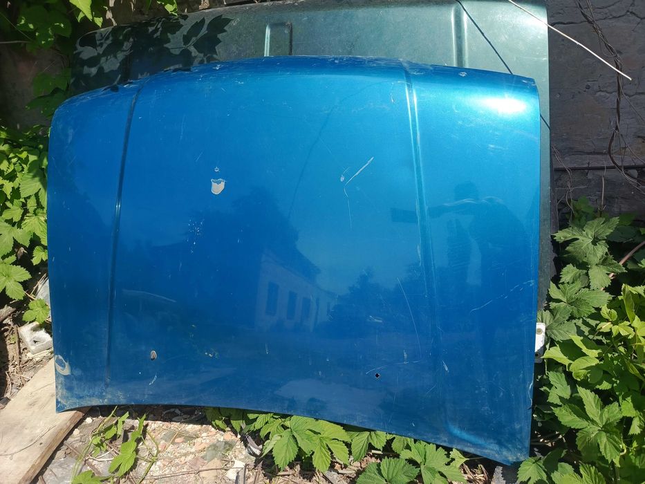 Капот на Kia Sportage 1 Mazda 626 Honda Accord VII Coupe USA VW Polo