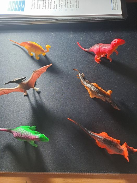 Dinosaur Set of 664552370376962121