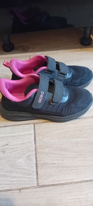 Buty sportowe lekkie wygodne dziewczęce